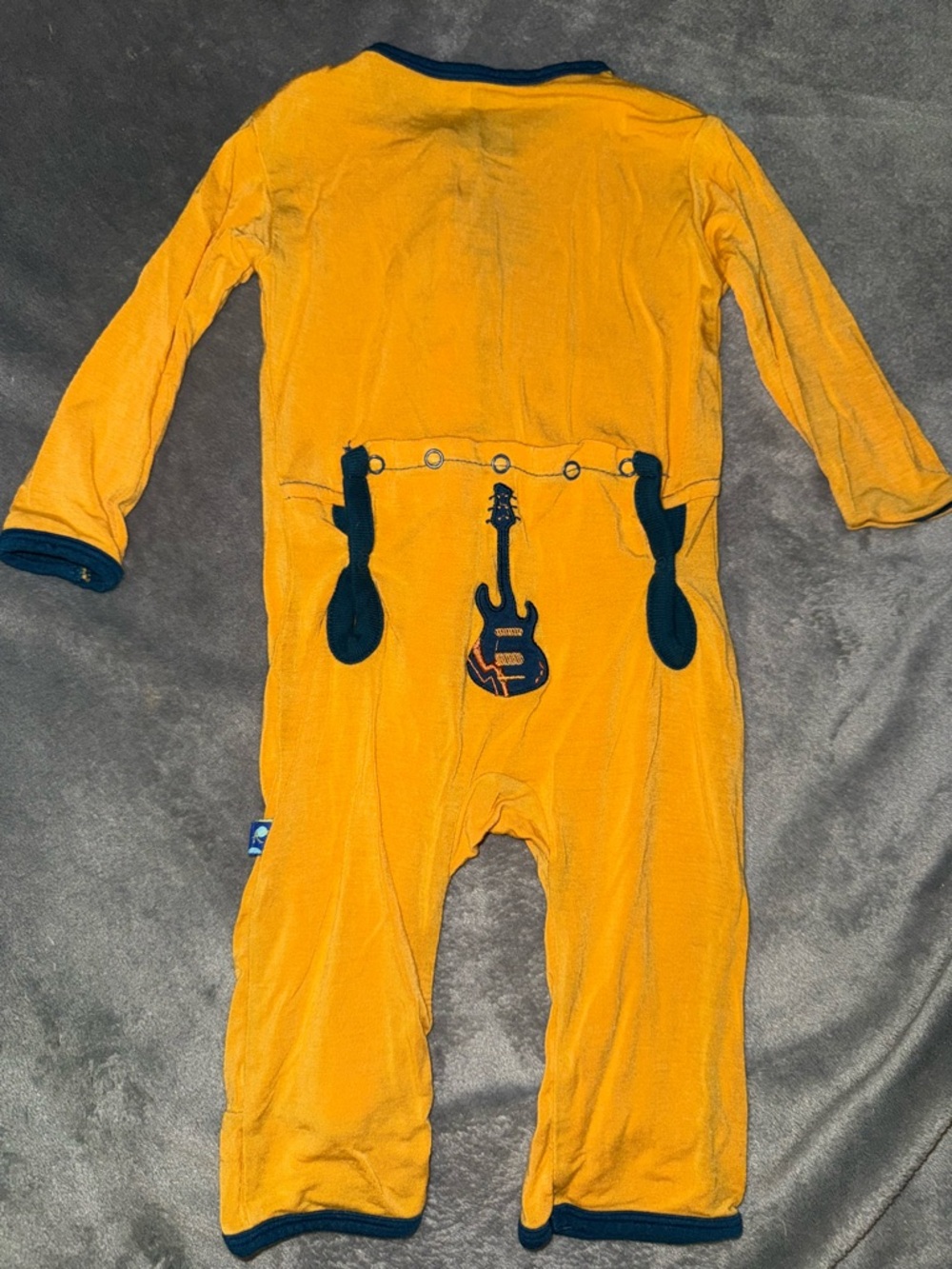 Kickee pants